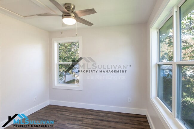 Building Photo - 911 Carolina Ave