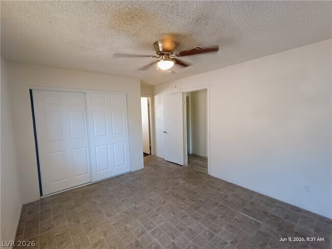 Building Photo - 6228 Ilanos Ln
