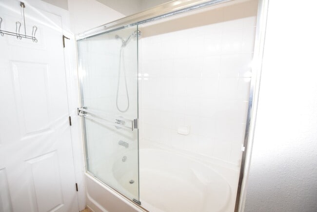 Building Photo - 8168 Boat Hook Loop