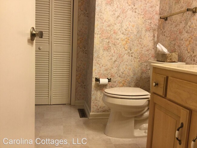 Building Photo - 2 br, 2 bath House - 228 Park Lane