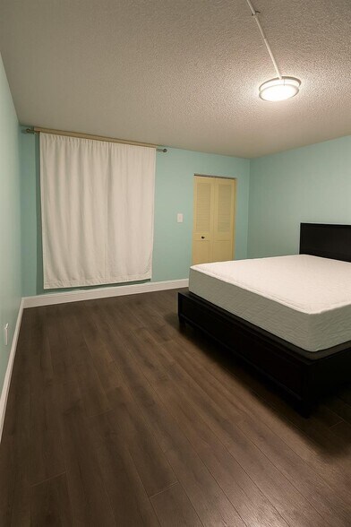 Building Photo - 3361 NW 47th Ter