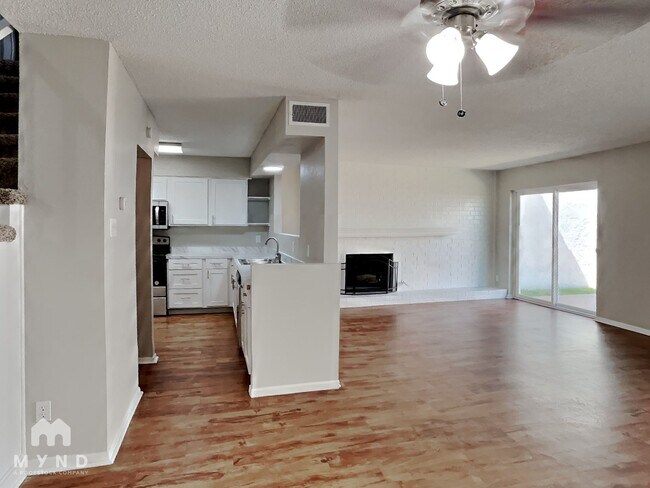 Building Photo - 6215 Indiana Ave