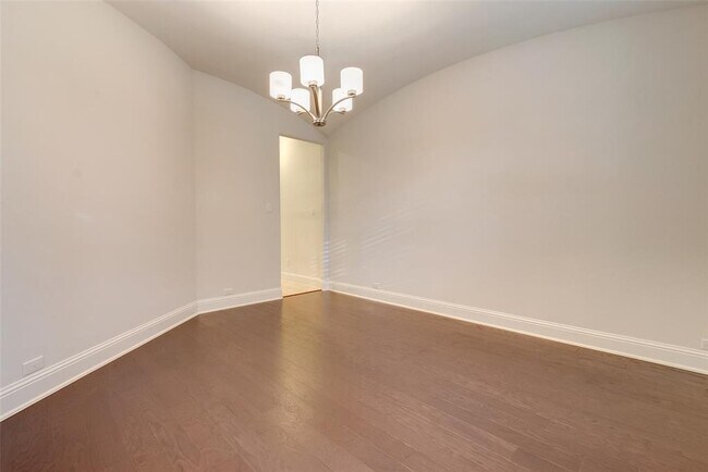 Building Photo - 10307 Latta Creek Dr