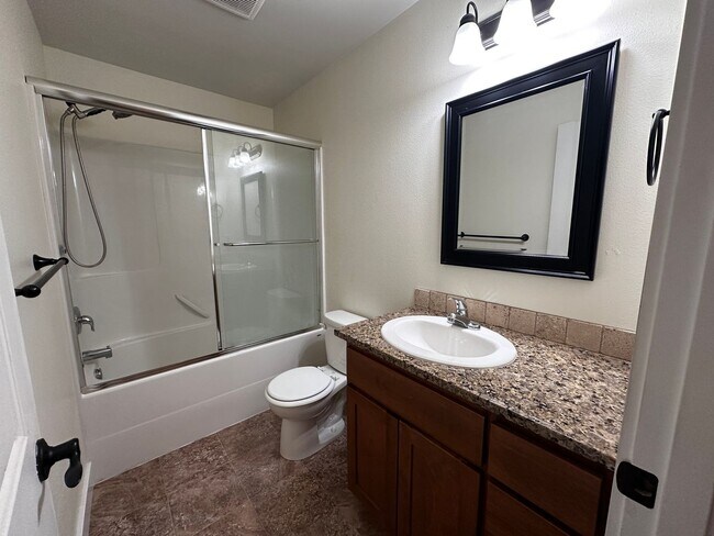 Building Photo - 193