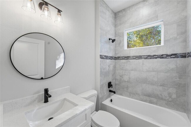 Building Photo - 13690 SW 43rd Cir