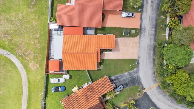 Building Photo - 15851 SW 108th Ave