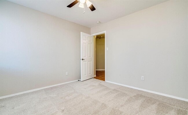 Building Photo - 2901 Rainy River Dr