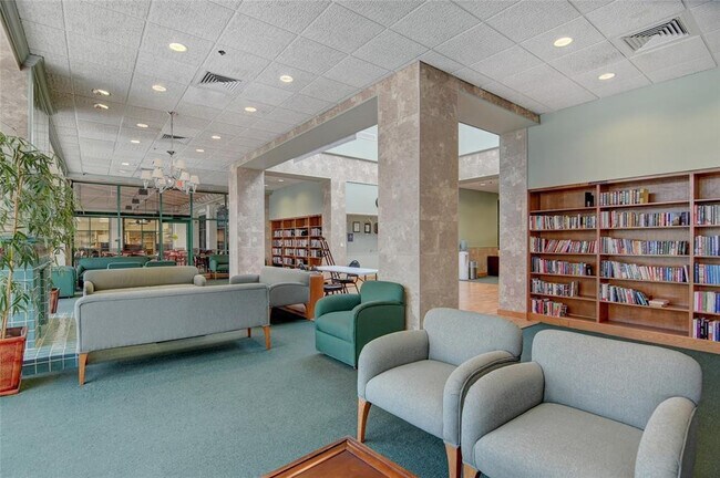 Building Photo - 3201 Portofino Point