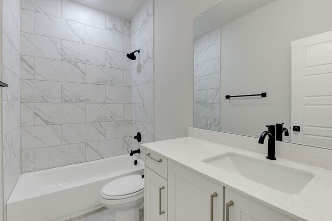 Building Photo - AVAILABLE NOW! LUXURIOUS TRIPLEX LOCATED ON 1-ACRE LOT IN MIDLOTHIAN, TX!