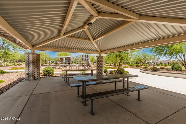 Building Photo - 4826 E Helena Dr