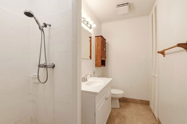 Building Photo - Fantastic 3 Bedroom, 2 Bath in Kailua