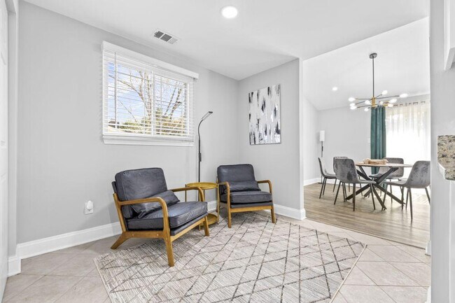 Building Photo - 7335 Quail Ridge Dr
