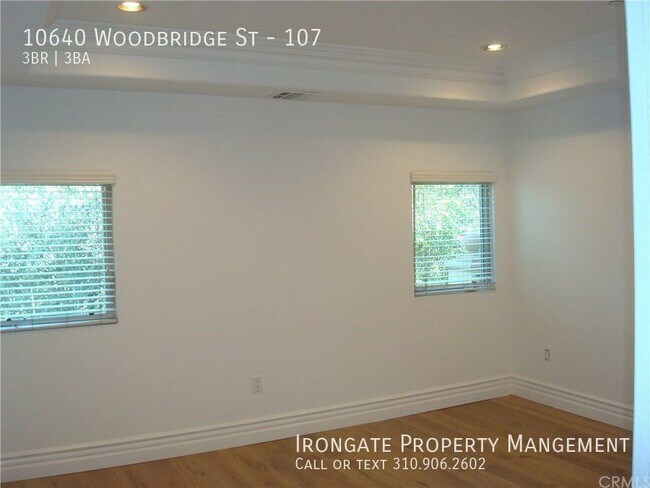 Building Photo - 10640 Woodbridge St