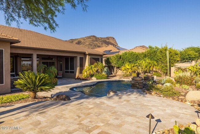 Building Photo - 13331 E Del Timbre Dr