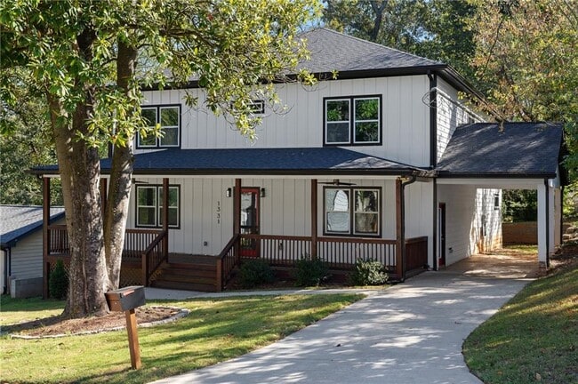 Primary Photo - 1331 Diamond Ave SE