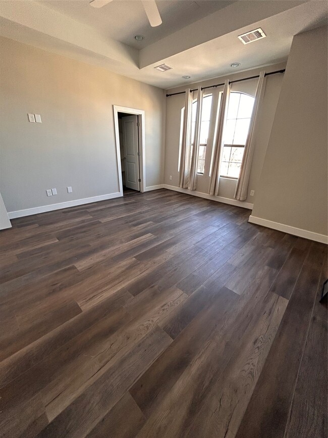 Building Photo - 211 Milby St