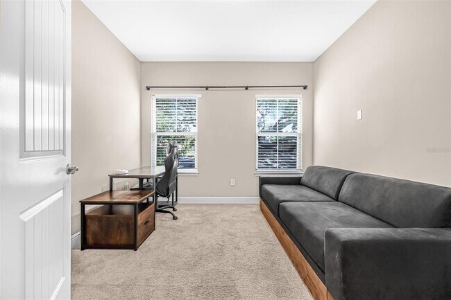 Building Photo - 307 S Gomez Ave