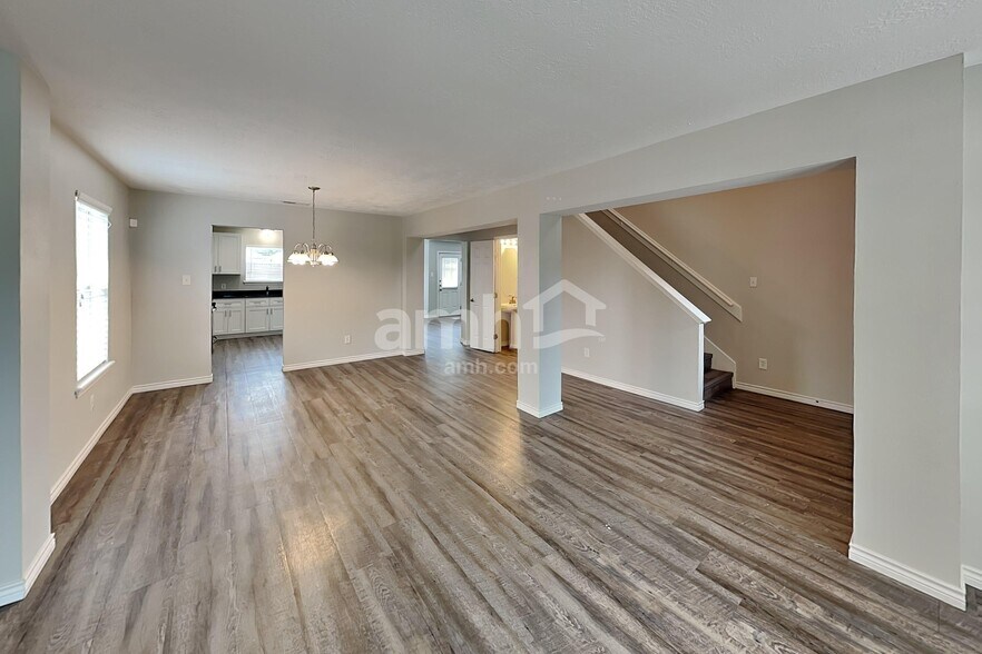 Building Photo - 14006 Honey Bee Ct