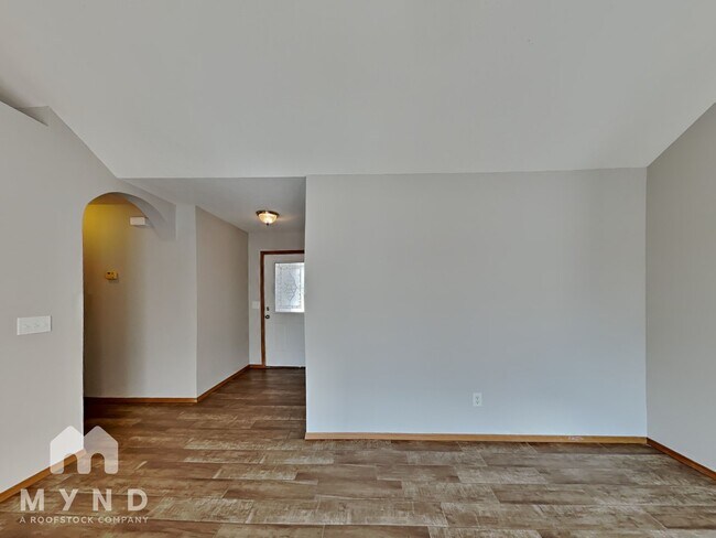 Building Photo - 1000 W Snider St