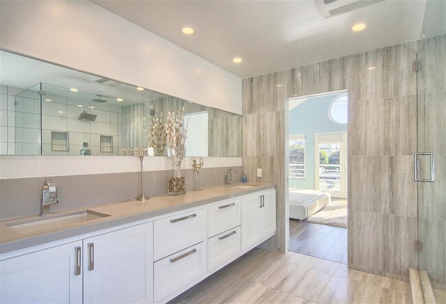 Building Photo - 2906 2nd St