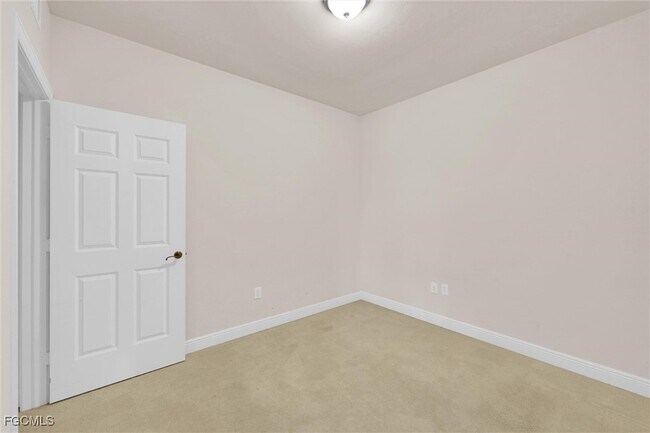 Building Photo - 2745 First St