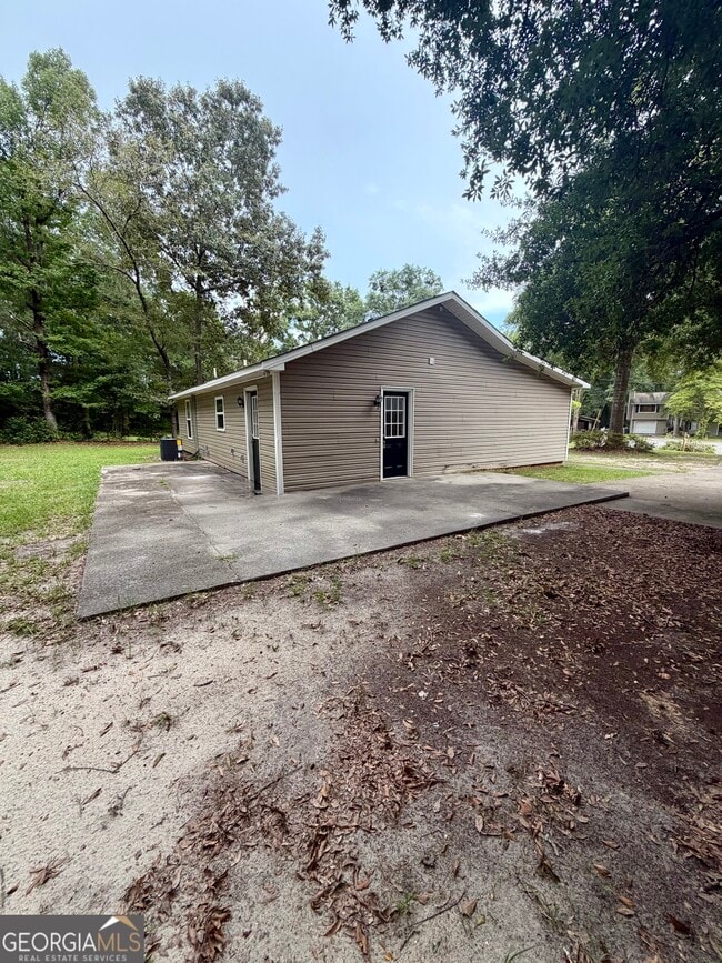 Building Photo - 513 Cherokee Ct