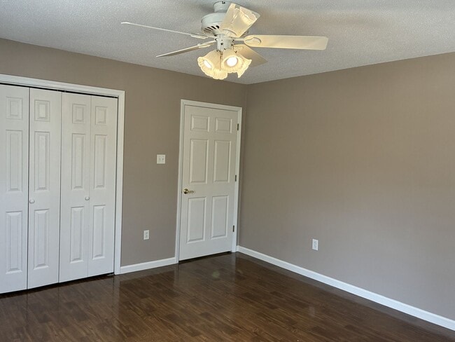 Building Photo - 2 Bedroom 1 Bath Home in Howells Point, Sunset Harbor, Bolivia, N C