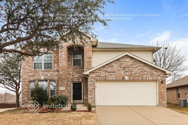 Building Photo - 9224 Lenox Dr