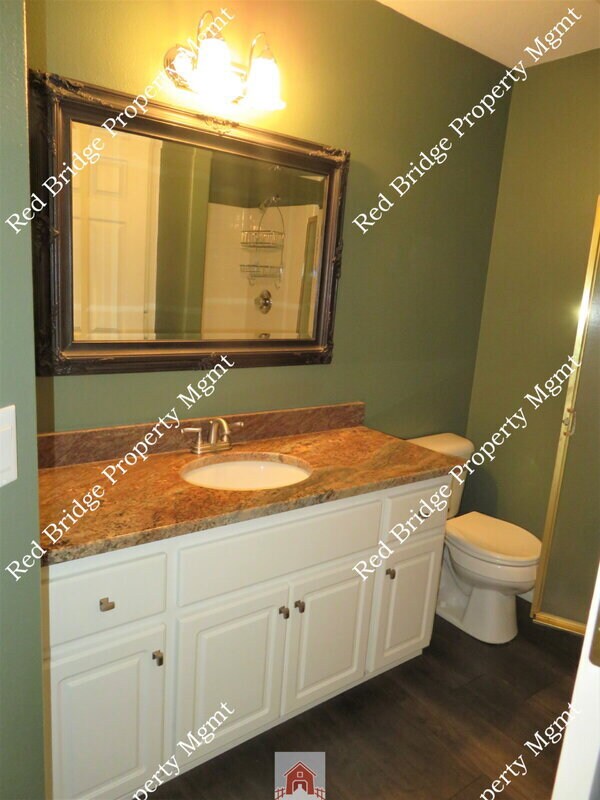 Building Photo - 18385 SW Swanstrom Dr