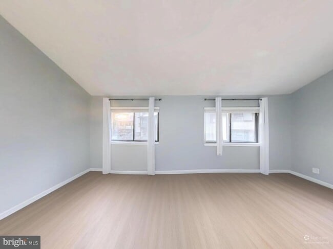 Building Photo - 18428 Point Seneca Pl
