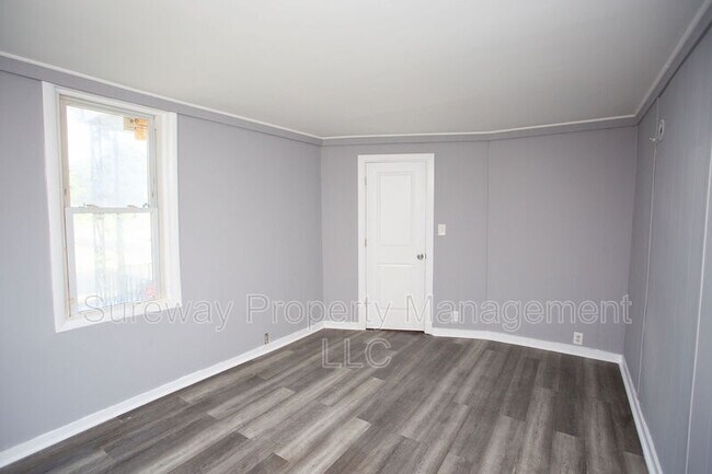 Building Photo - 200 Cooper St