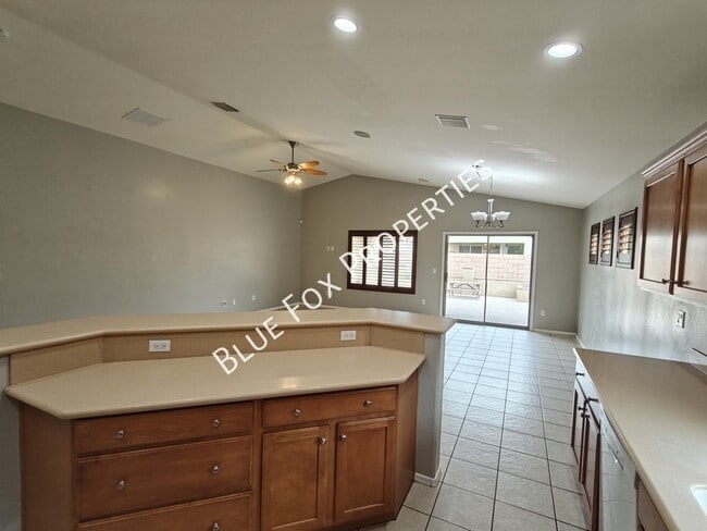 Building Photo - 12232 N Sora Pl