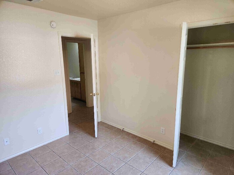 Building Photo - 221 Dale Earnhardt Dr
