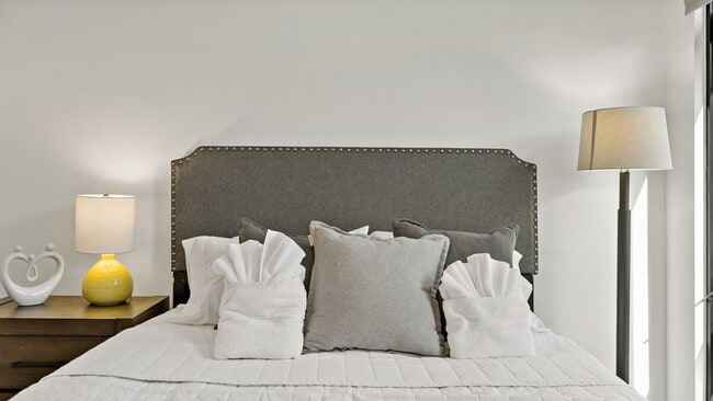 Building Photo - 1924 8th St NW