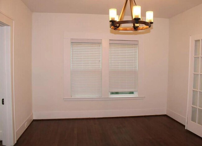 Building Photo - 5634 Willis Ave