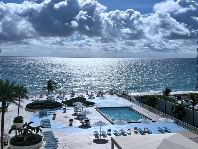 Primary Photo - 3546 S Ocean Blvd