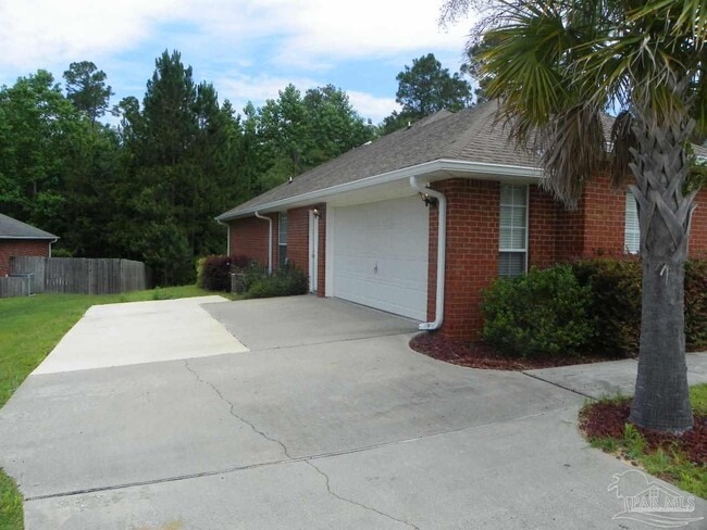 Building Photo - 3569 S Hampton Way