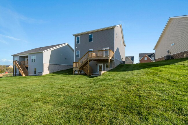 Building Photo - 905 Camden Ct
