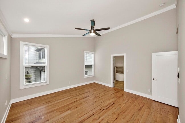 Building Photo - 4704A Kentucky Ave