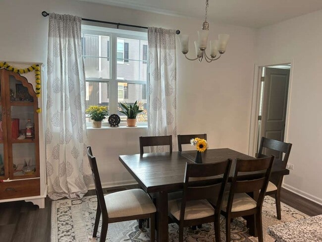 Building Photo - 4465 Chelsea Mnr Cir
