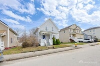 Building Photo - 121 Delmont Ave