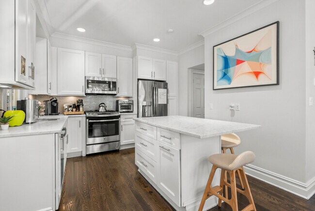 Building Photo - 251 Mt Pleasant Ave