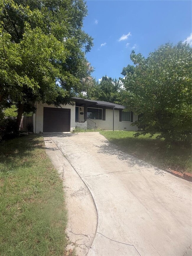 Building Photo - 3508 N Virginia Ave