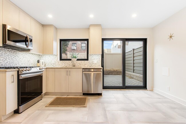 Building Photo - 5501 John F. Kennedy Blvd