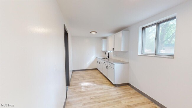 Building Photo - 4307 W 152nd St