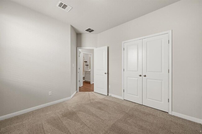 Building Photo - 217 McFarland St