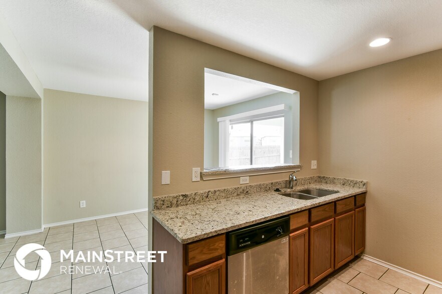 Building Photo - 6027 Kensinger Pass