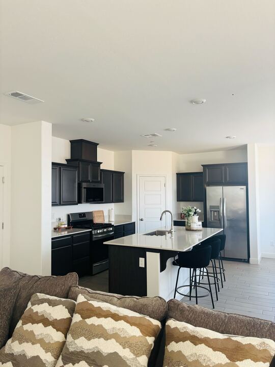 Building Photo - 9712 Maple Ter Ln