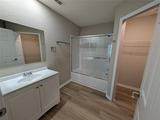 Building Photo - 6408 Raleigh St