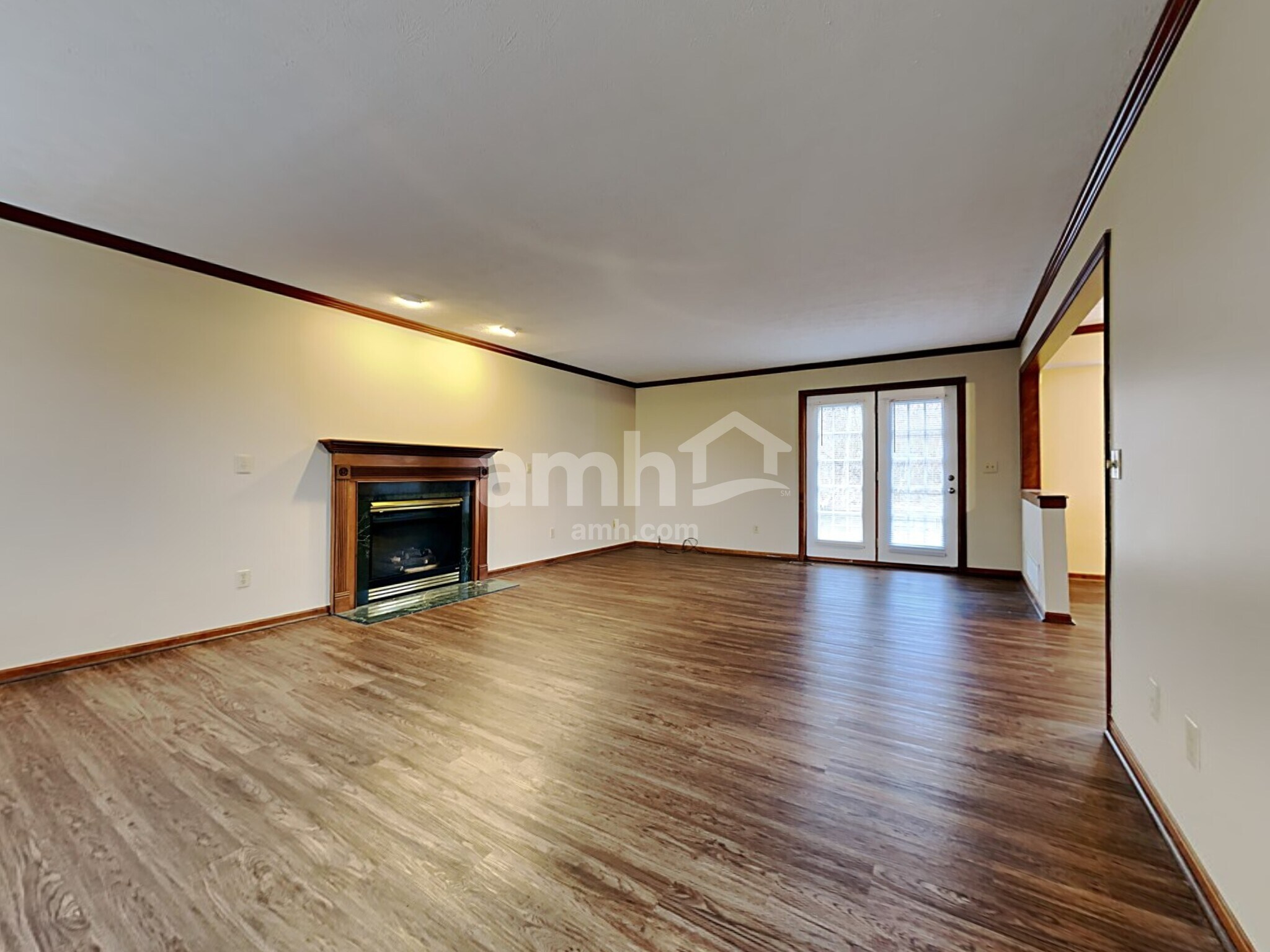 Building Photo - 6471 Willow Bend Dr